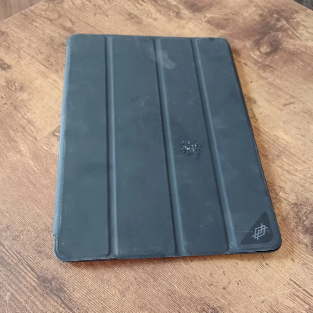 Ipad A generation black cover